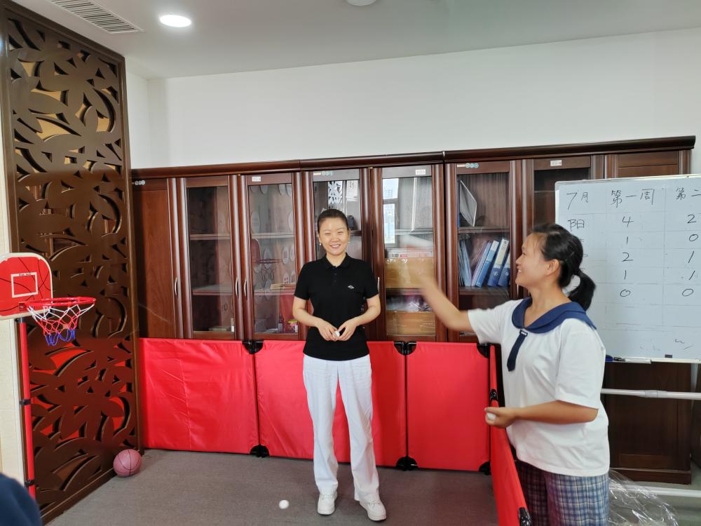 军巡铺防误喷水炮举办庆八一活动.jpg